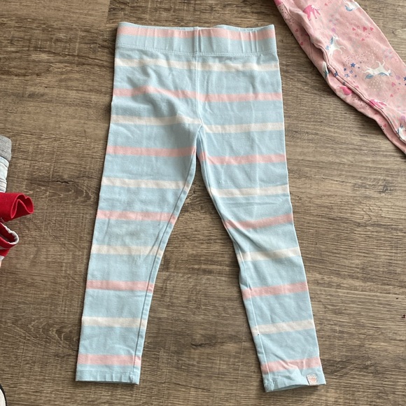 Girls 4T Bottoms bundle 3 pants 3 shorts - Picture 9 of 11
